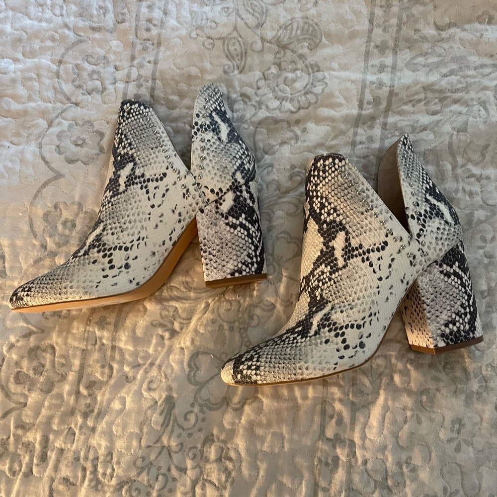 Steve Madden rock star snake booties